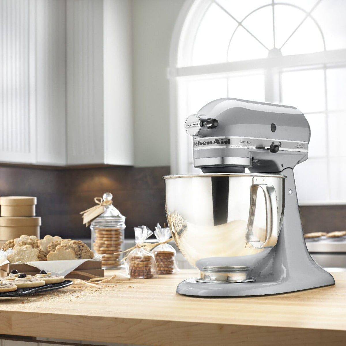 KitchenAid Artisan Series 5 Quart Tilt Head Stand Mixer with Pouring Shield KSM150PS, Cast Iron