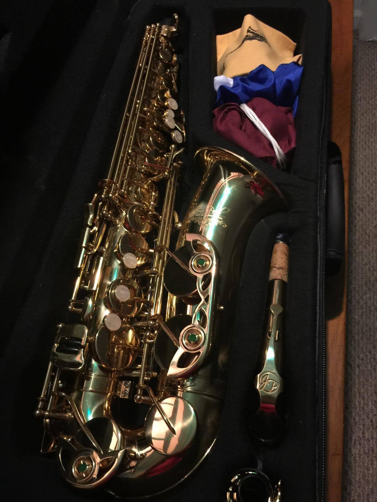 Jean Paul AS-400 Alto Saxophone with Case